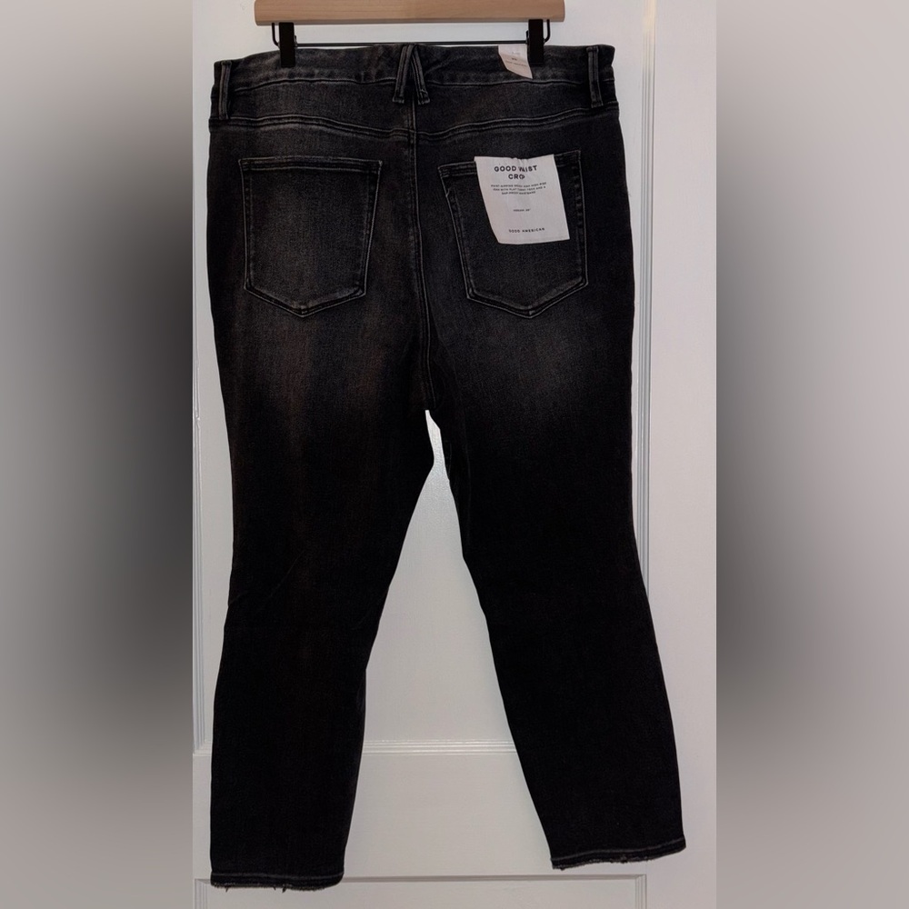 ✨NWT Good American Good Waist Crop Distress Knee - Picture 5 of 11